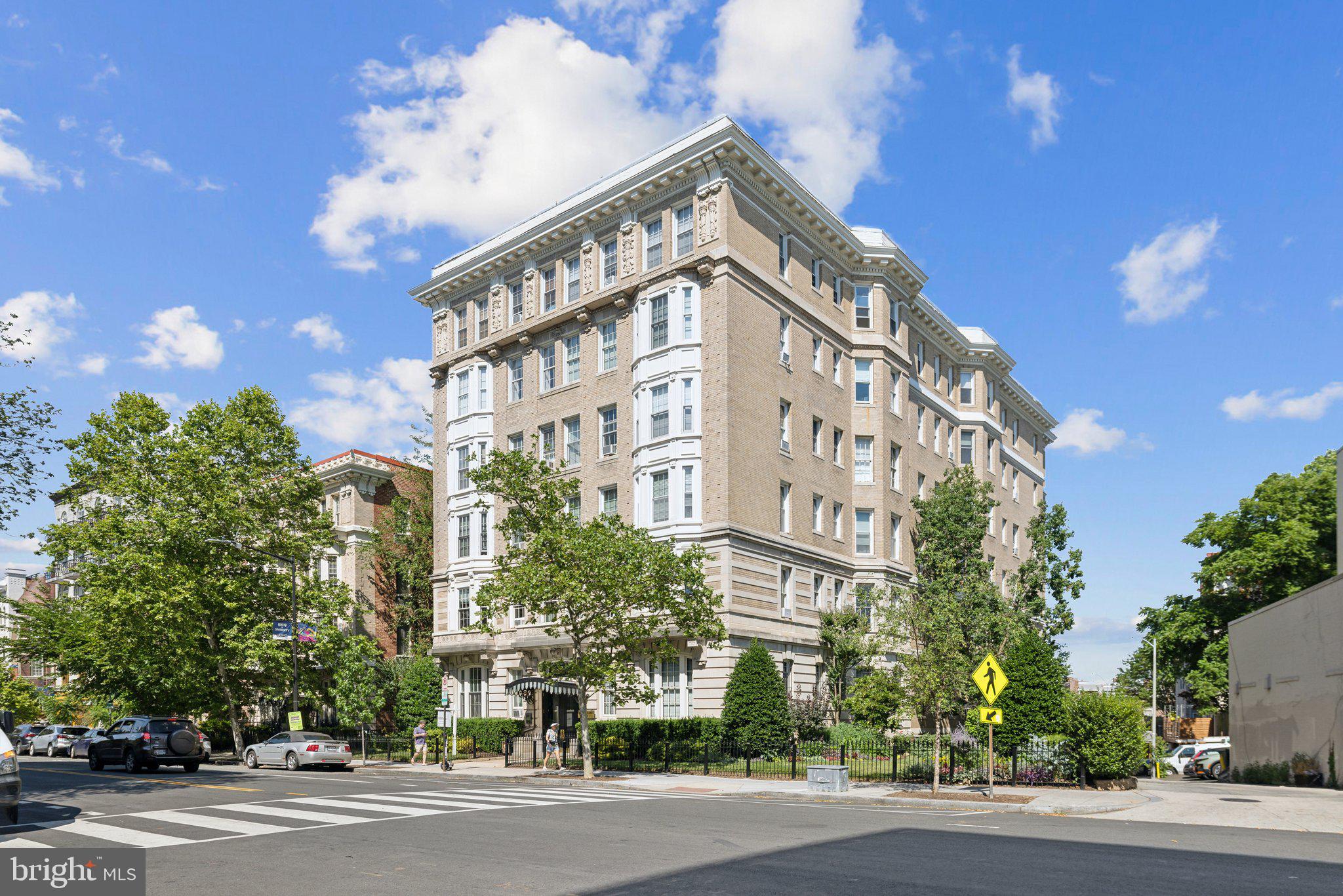 1852 Columbia Rd NW #503