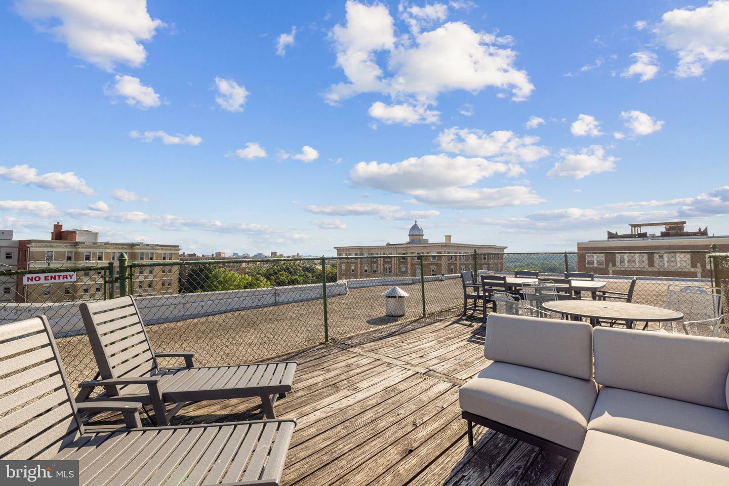 1852 Columbia Rd NW #503