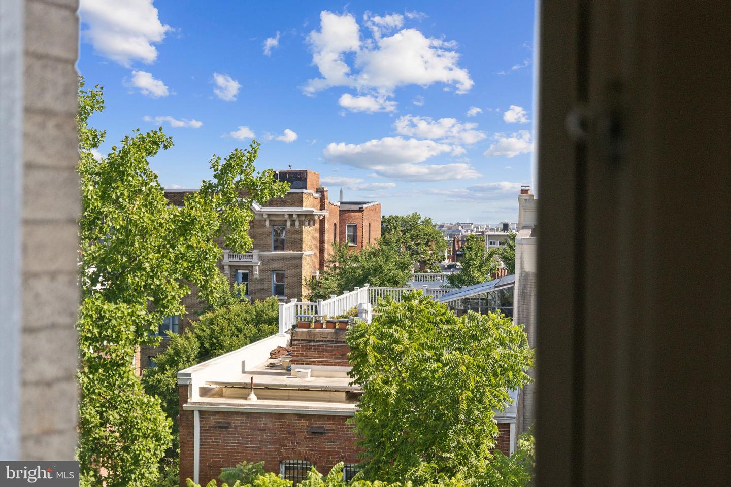 1852 Columbia Rd NW #503