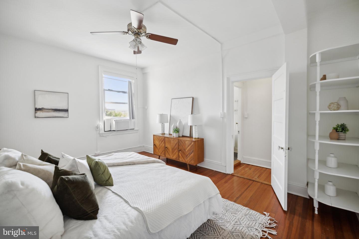 1852 Columbia Rd NW #503