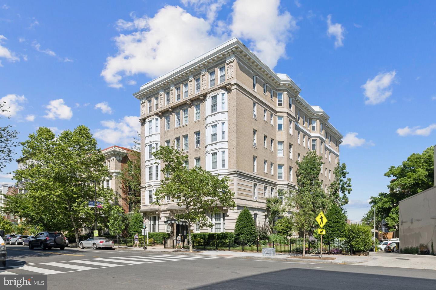 1852 Columbia Rd NW #503