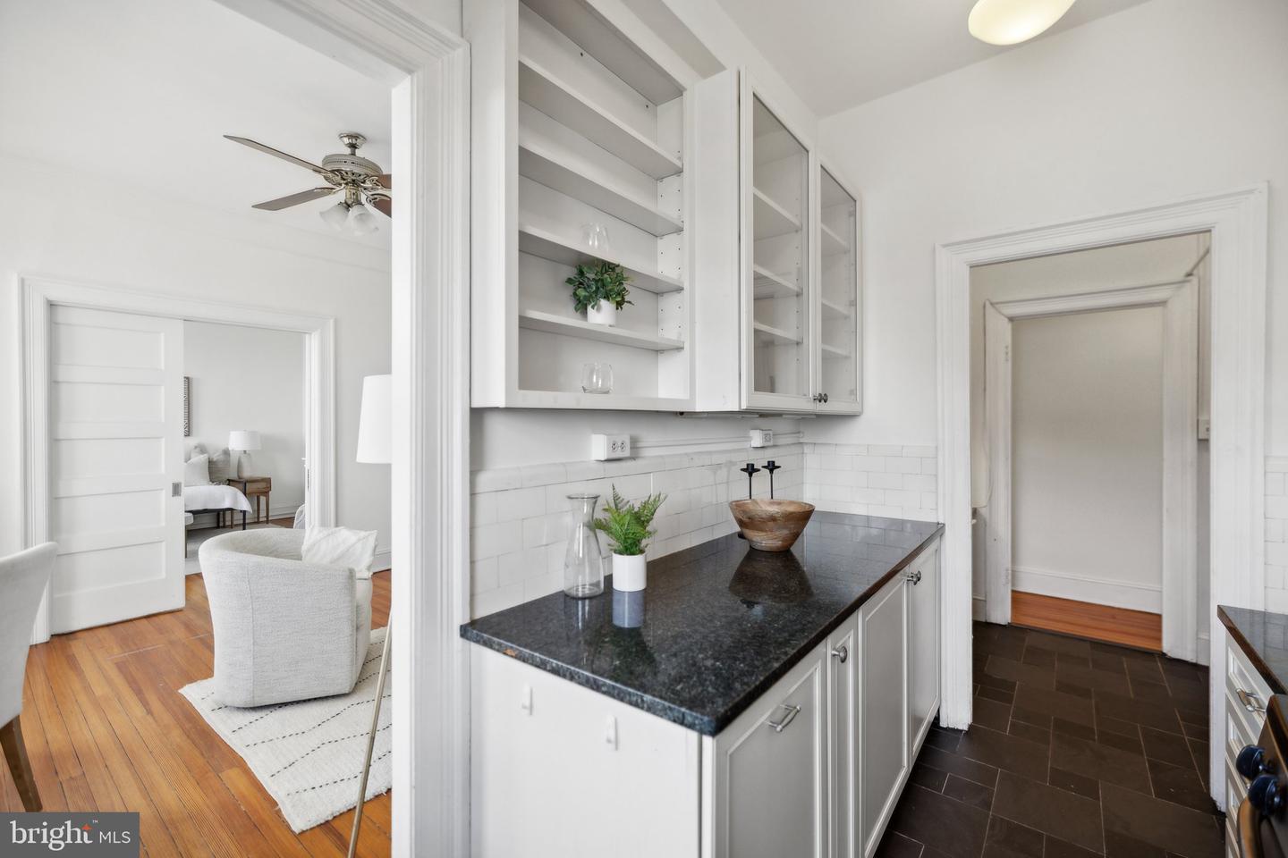 1852 Columbia Rd NW #503