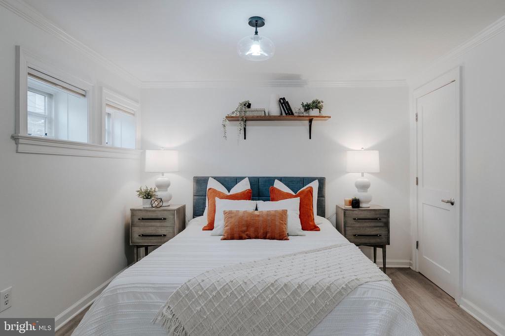1708 Newton St NW #105