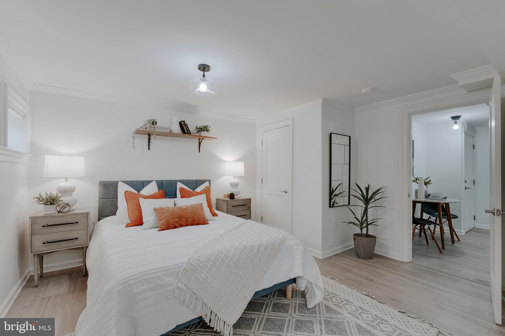 1708 Newton St NW #105