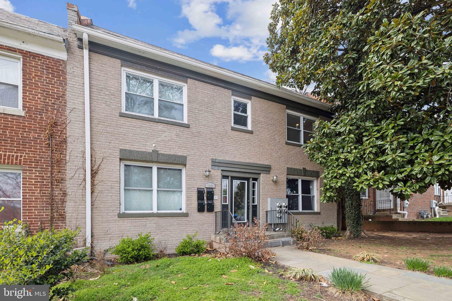 1363 Childress St NE #4