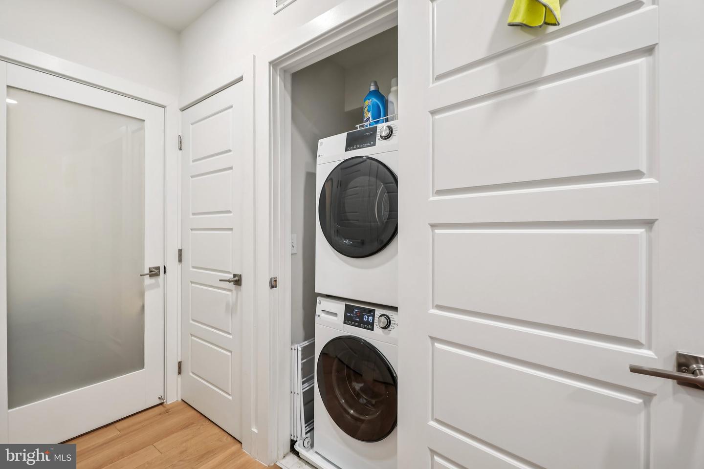 1309 E ST SE #18
