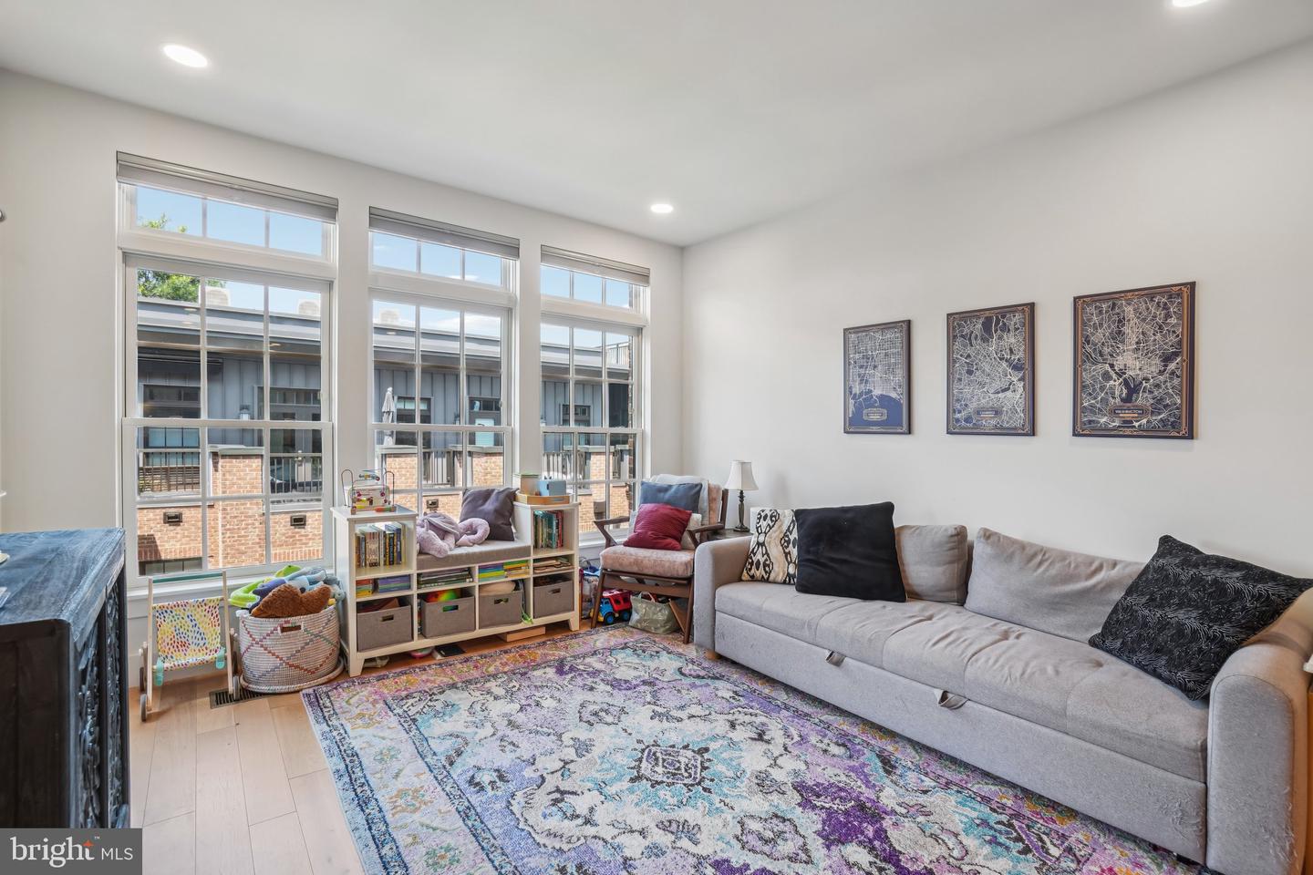 1309 E ST SE #18