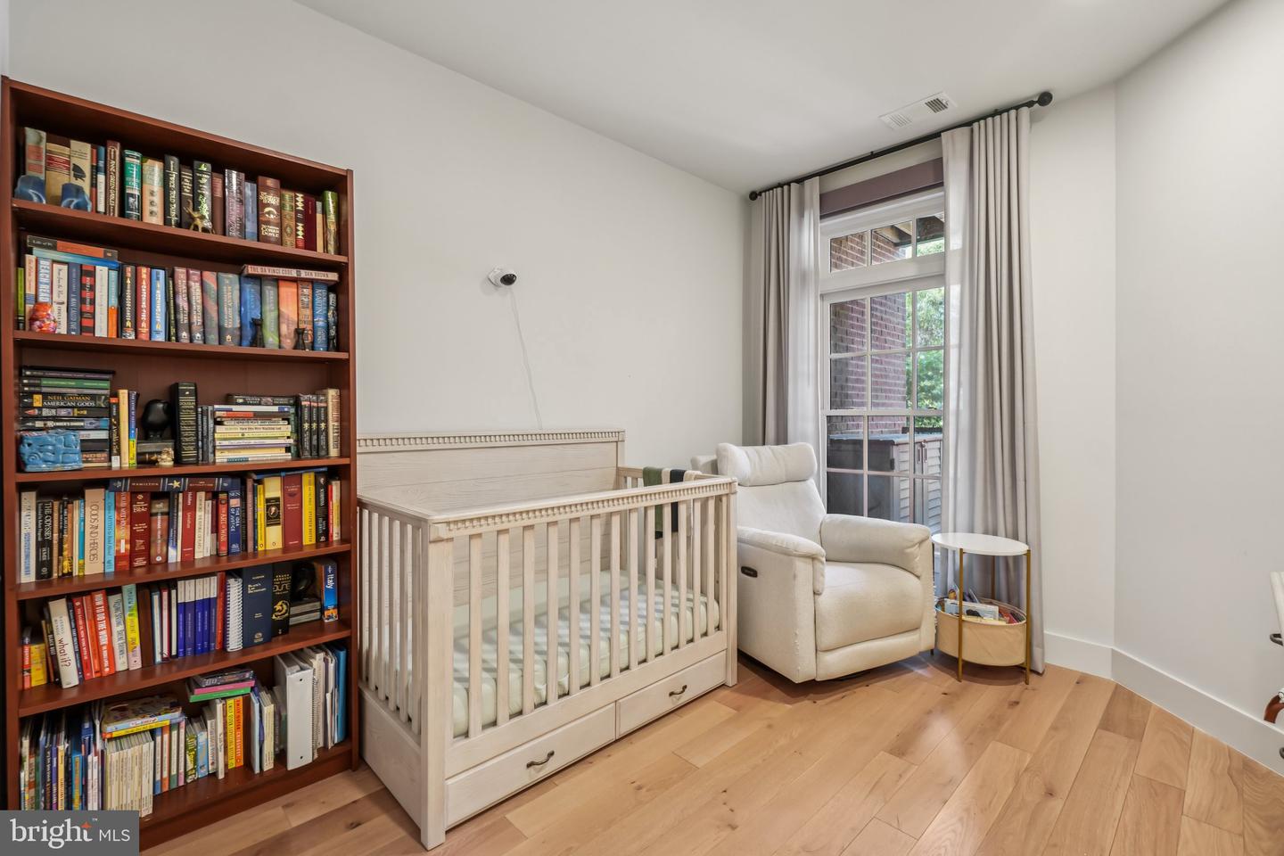 1309 E ST SE #18