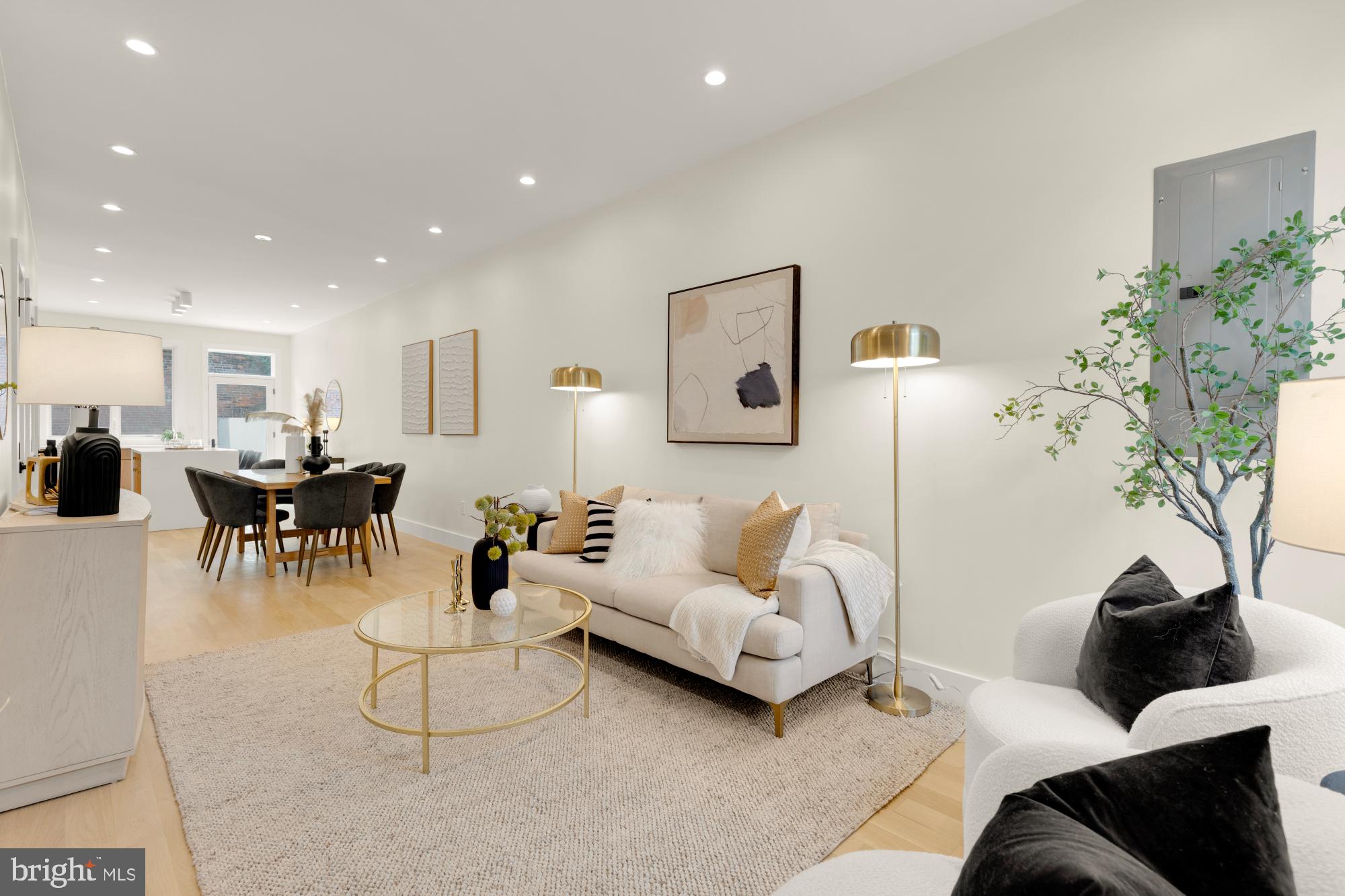 419 Independence Ave SE