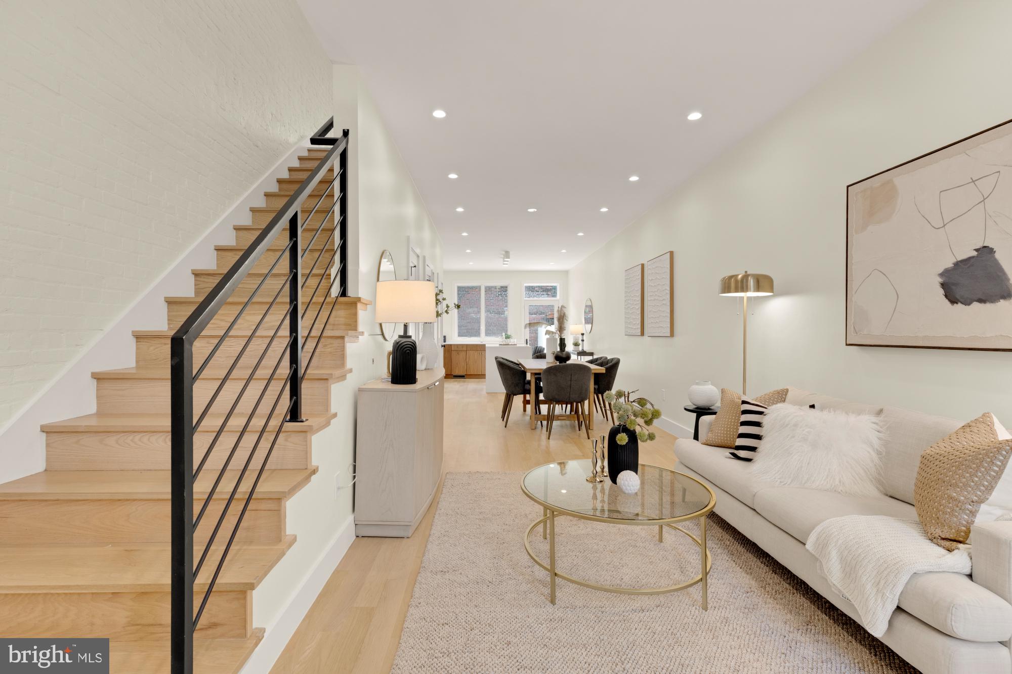 419 Independence Ave SE