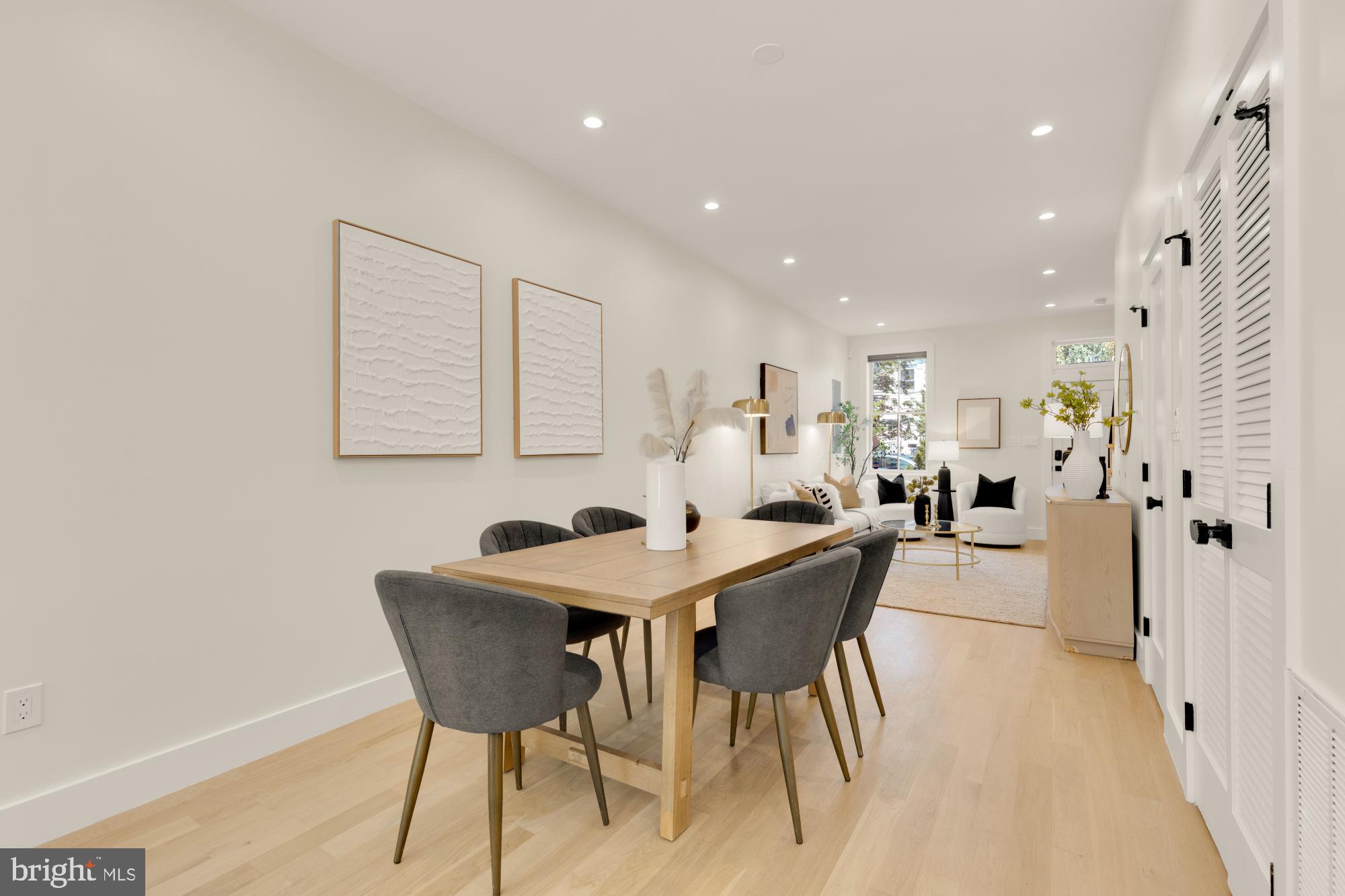 419 Independence Ave SE