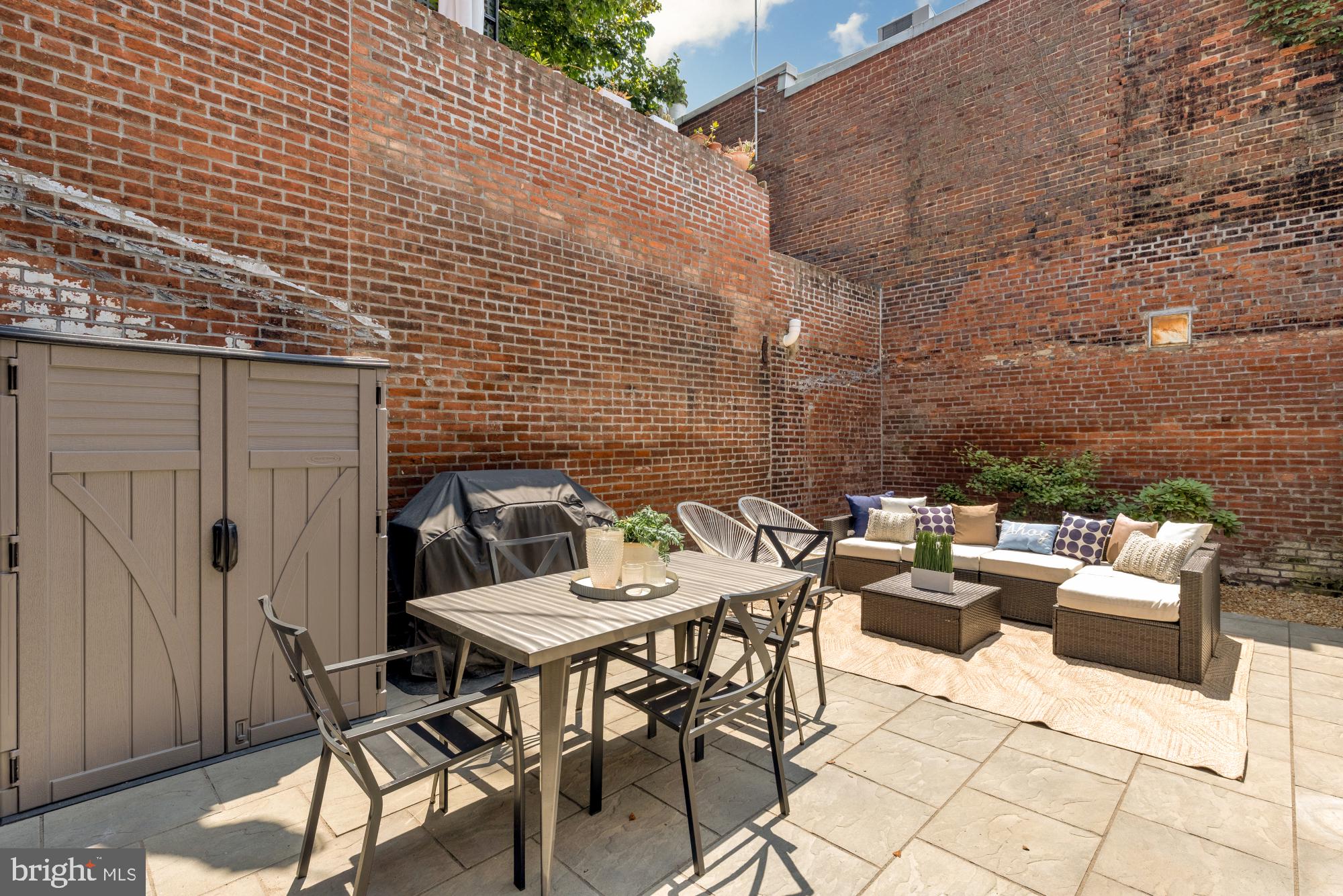 419 Independence Ave SE