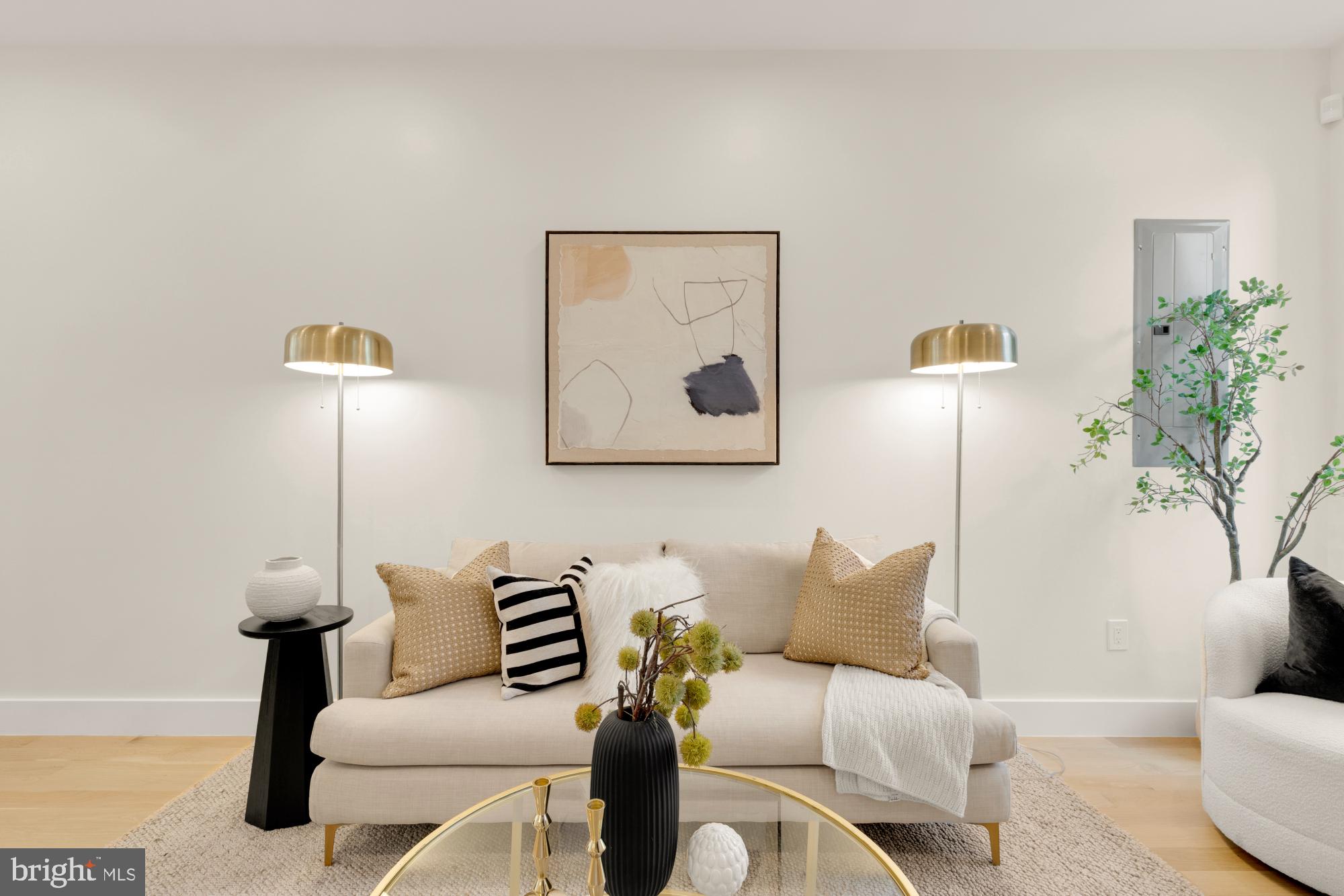 419 Independence Ave SE