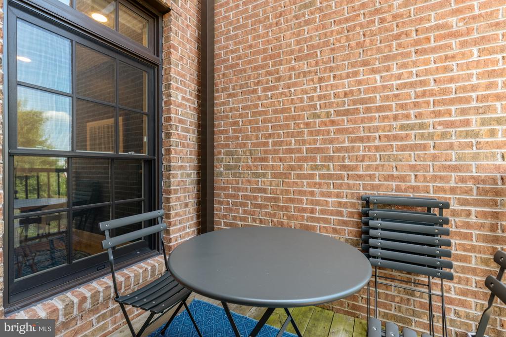 1309 E ST SE #19
