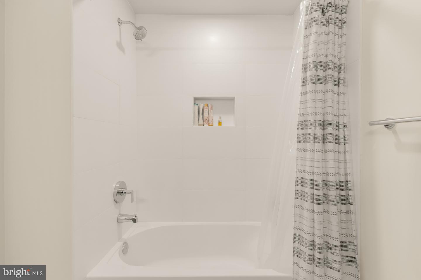 1309 E ST SE #19
