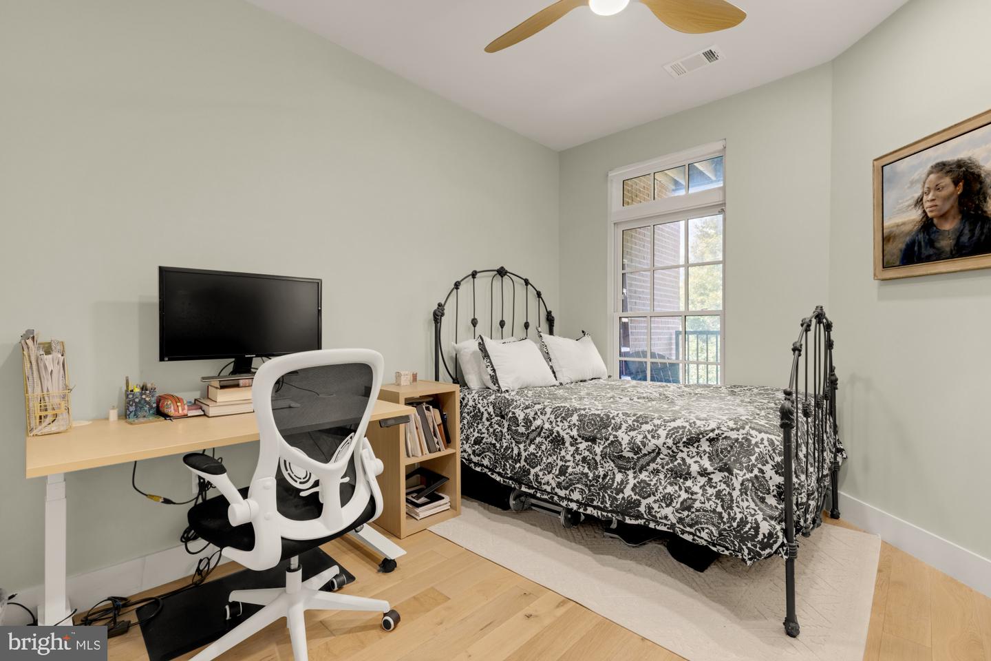 1309 E ST SE #19