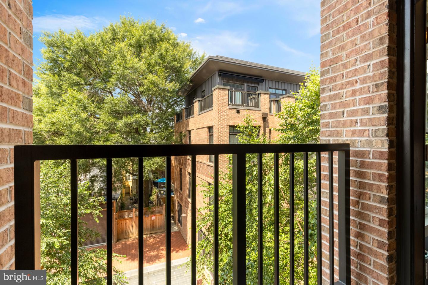 1309 E ST SE #19