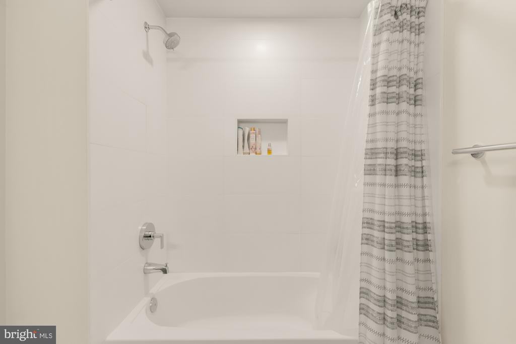 1309 E ST SE #19