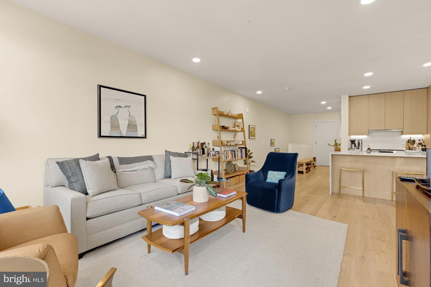 1309 E ST SE #19