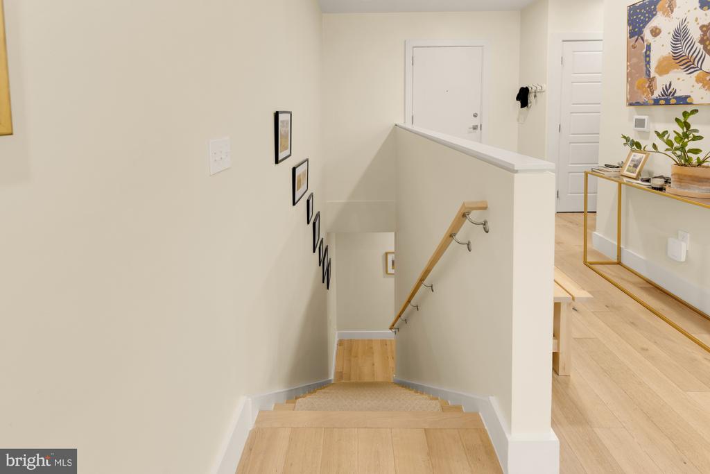 1309 E ST SE #19