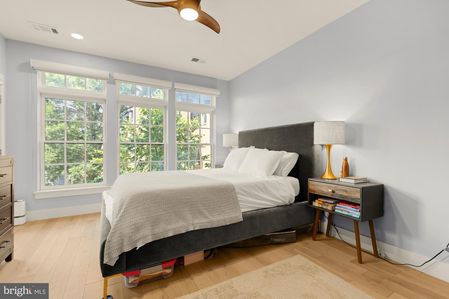 1309 E ST SE #19