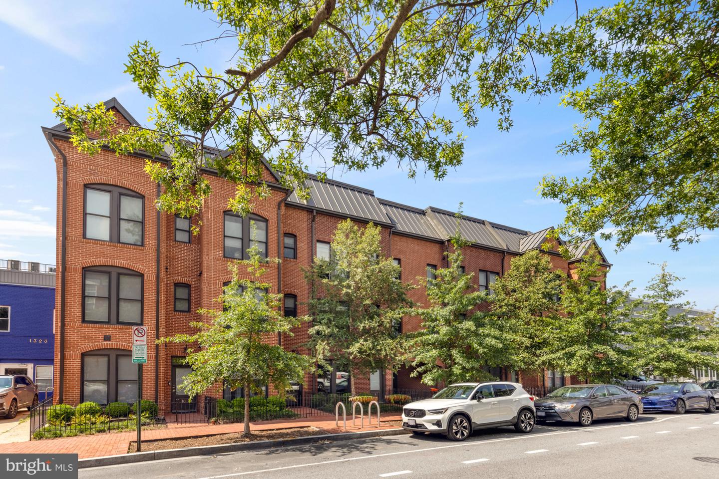 1309 E ST SE #19