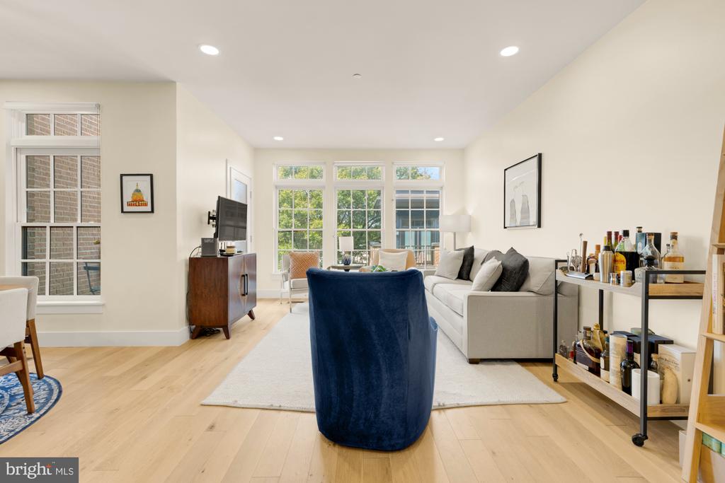 1309 E ST SE #19