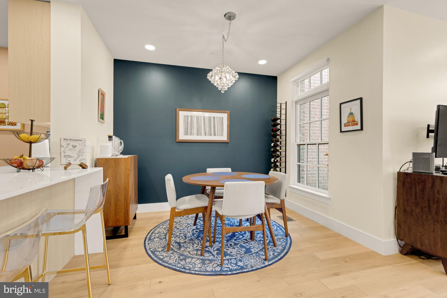 1309 E ST SE #19