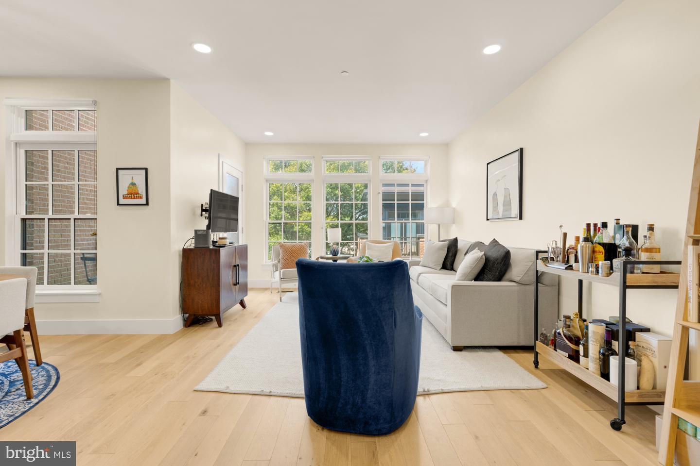 1309 E ST SE #19