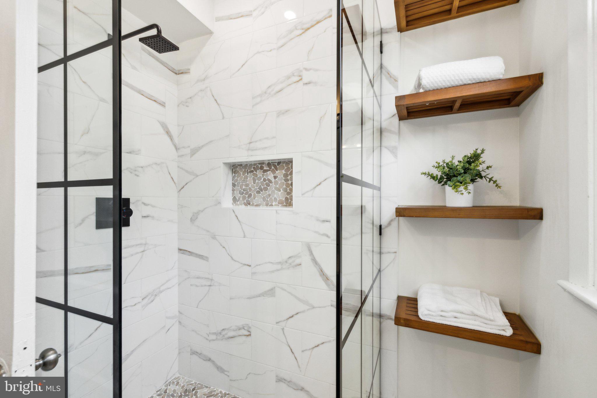 659 MARYLAND AVENUE NE