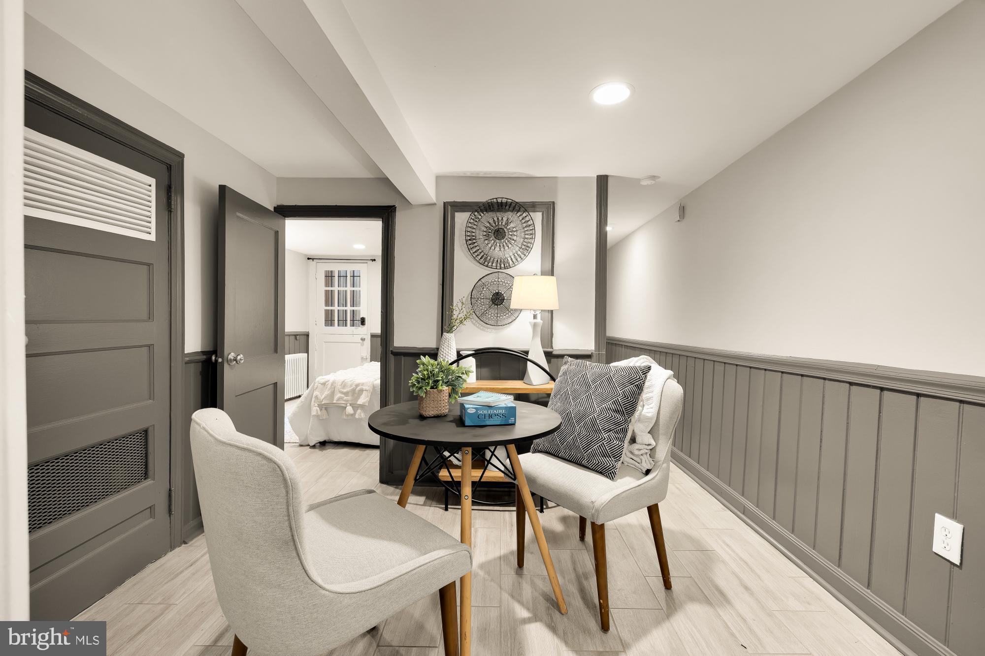 659 MARYLAND AVENUE NE