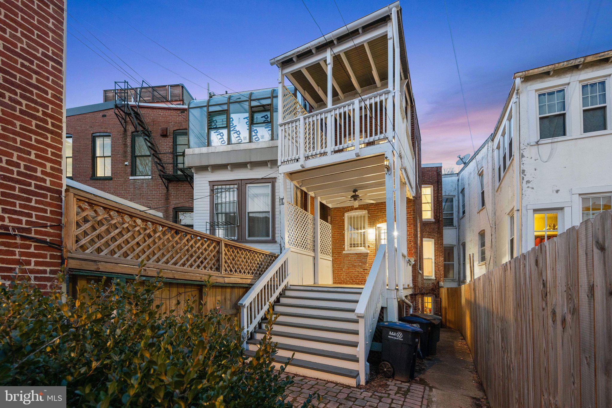 659 MARYLAND AVENUE NE