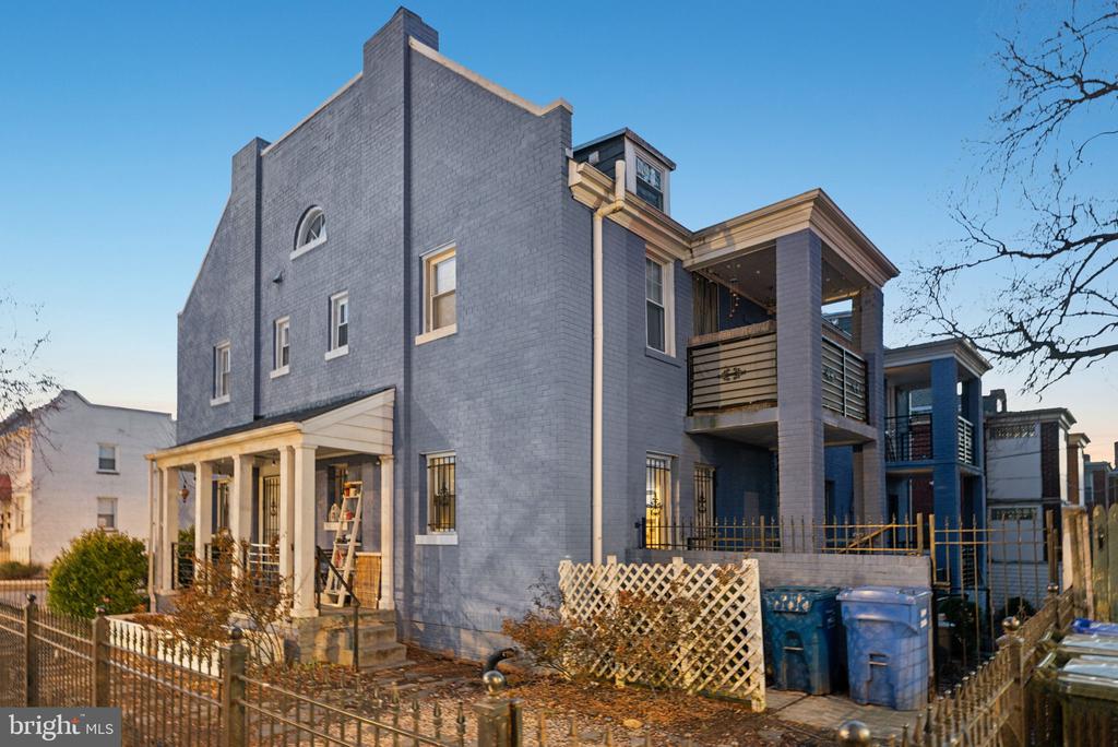 1280 RAUM STREET NE 4