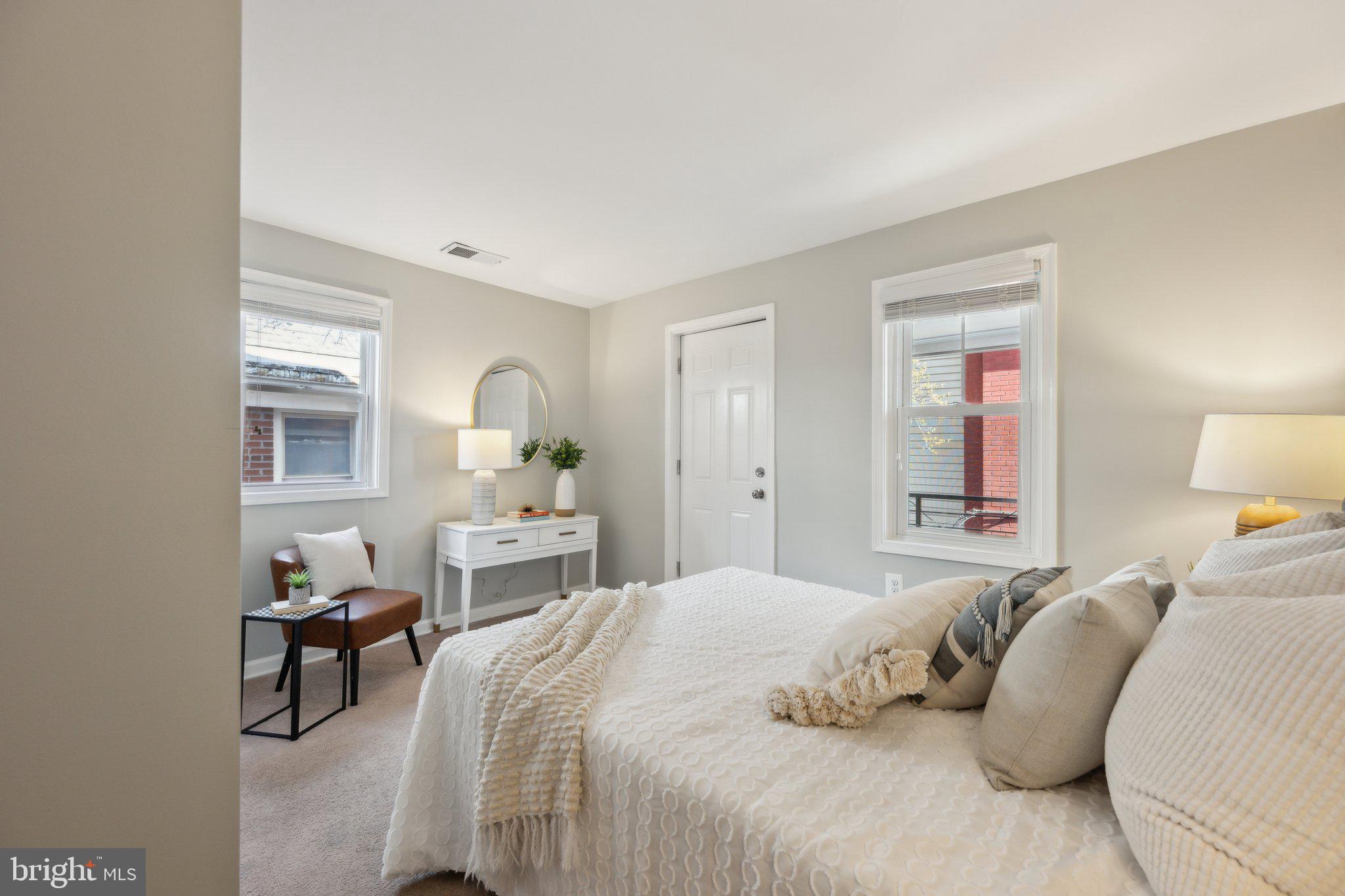 1280 RAUM STREET NE 4