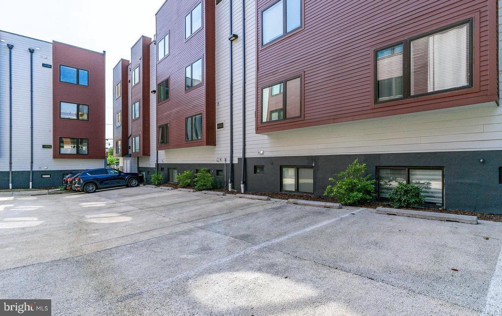 3209 12TH STREET NE 102
