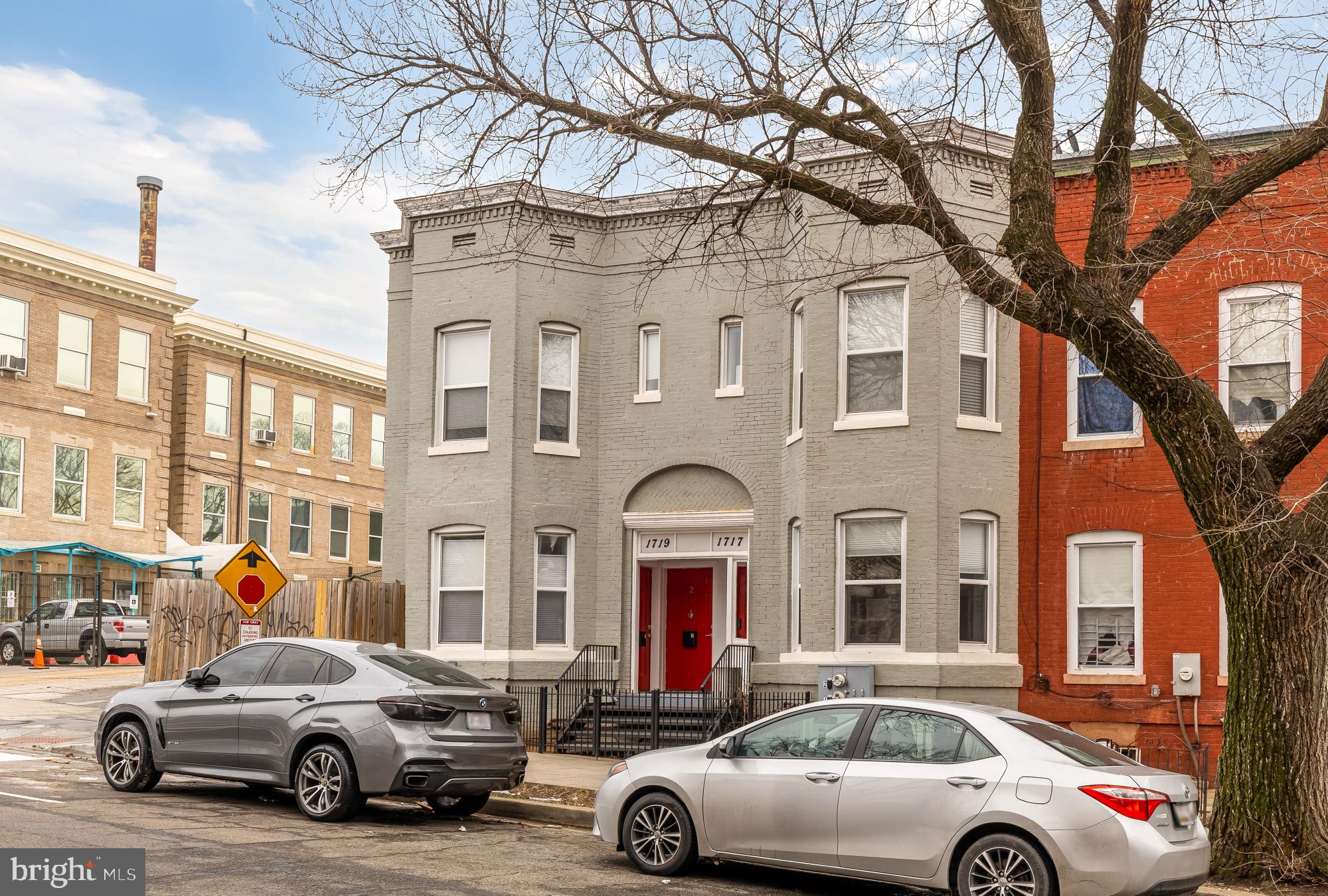 1719 LINCOLN ROAD NE 1