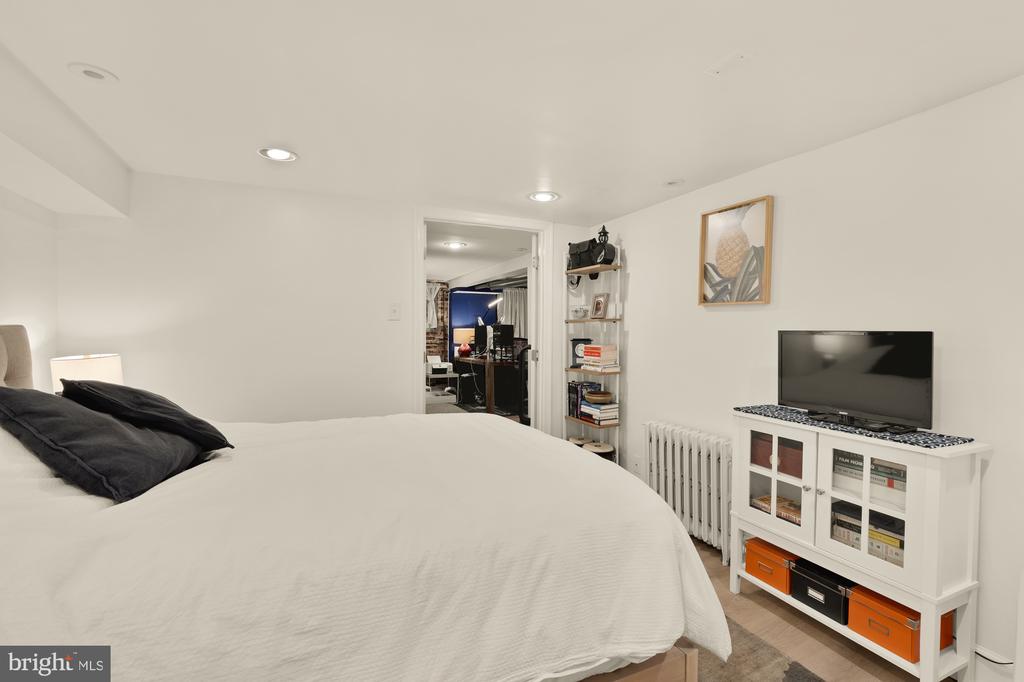 3107 17TH STREET NW