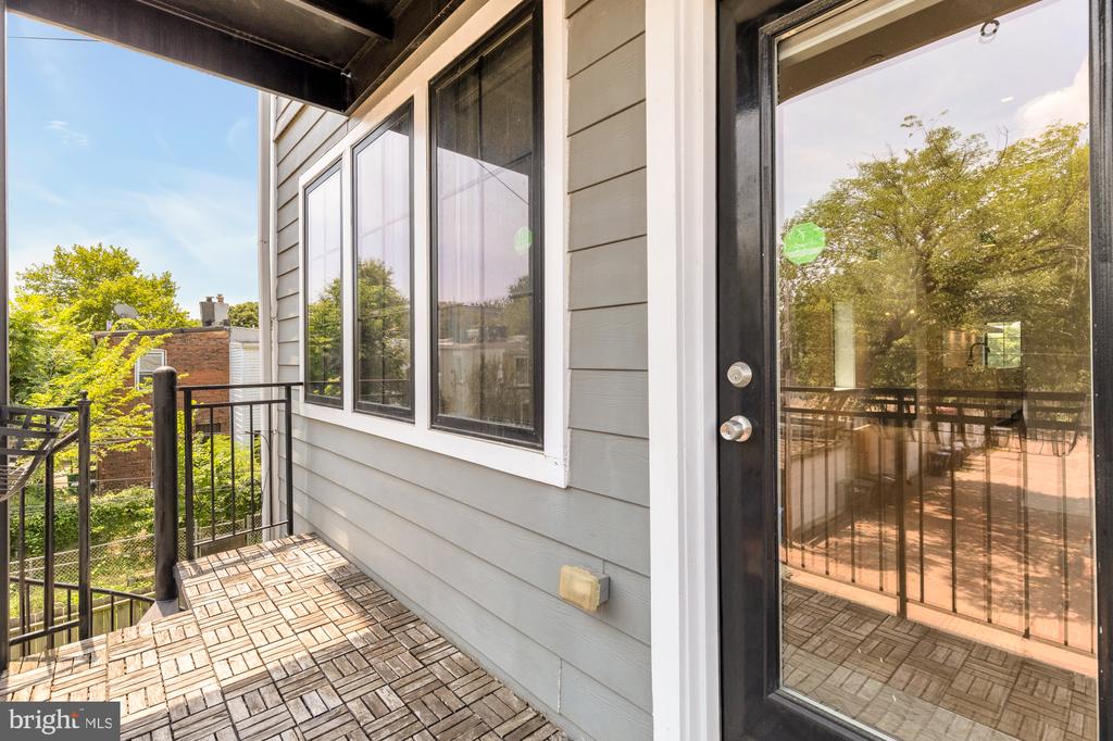 330 16TH STREET SE Unit: 2