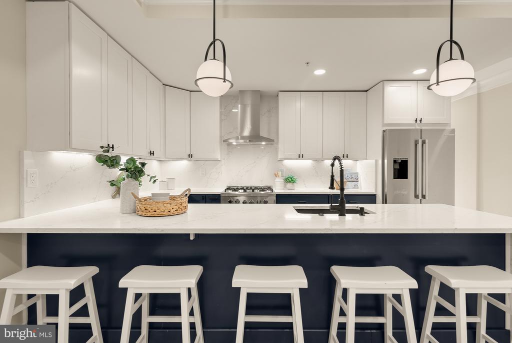 756 PRINCETON PLACE NW Unit: 2