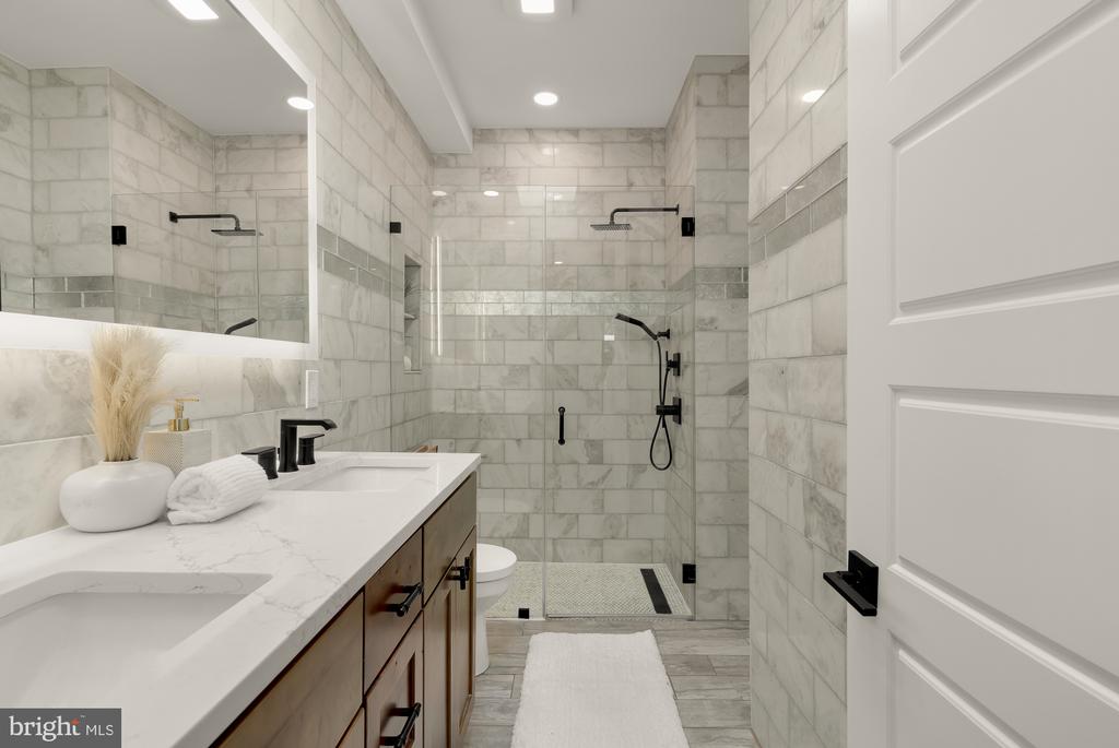 756 PRINCETON PLACE NW Unit: 2