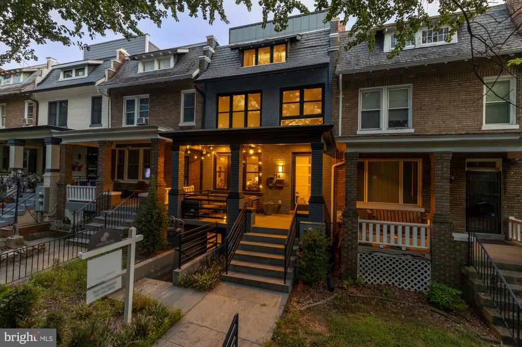756 PRINCETON PLACE NW Unit: 2