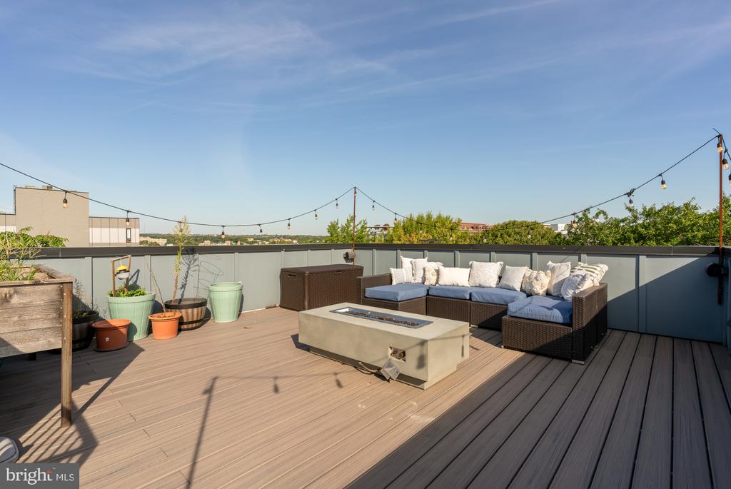 756 PRINCETON PLACE NW Unit: 2