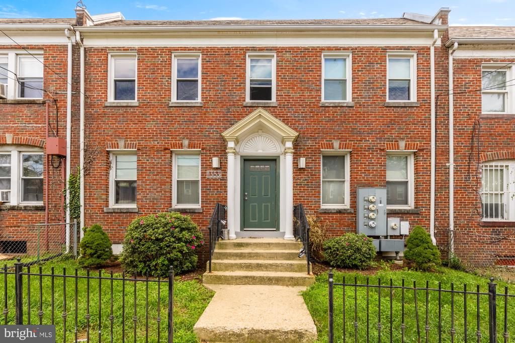 1353 ADAMS STREET NE Unit: 3