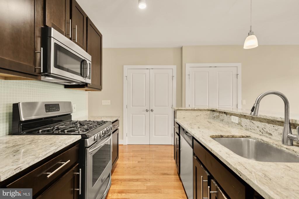 1353 ADAMS STREET NE Unit: 3
