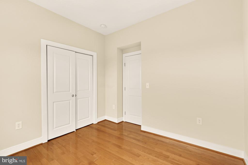 1353 ADAMS STREET NE Unit: 3