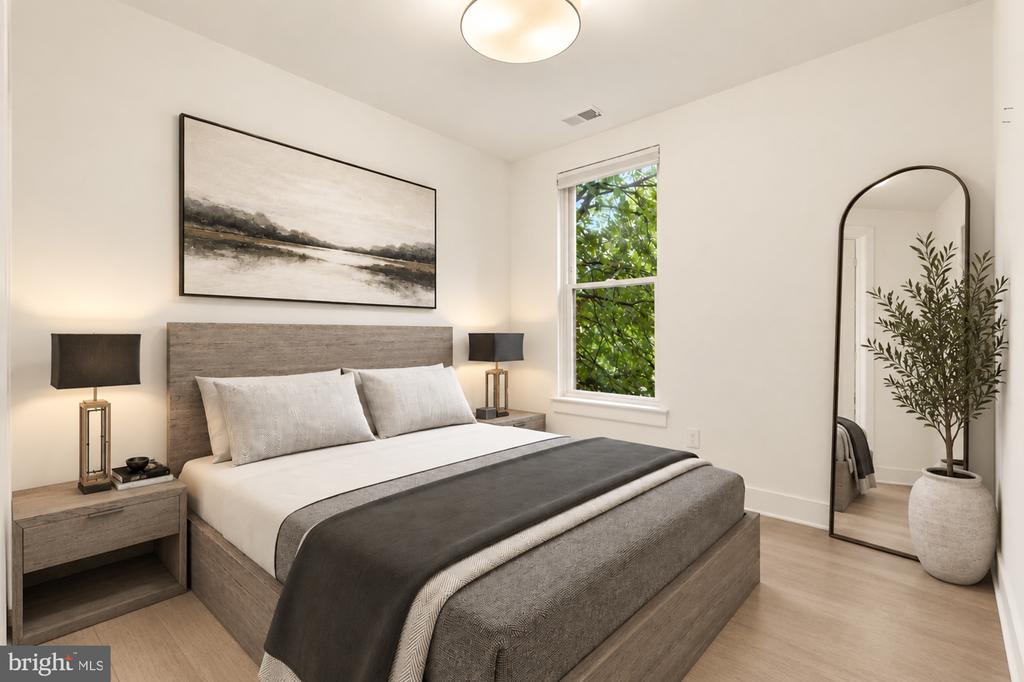 1313 11TH STREET NW Unit: 5