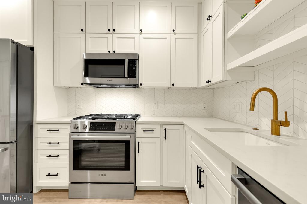 1313 11TH STREET NW Unit: 5