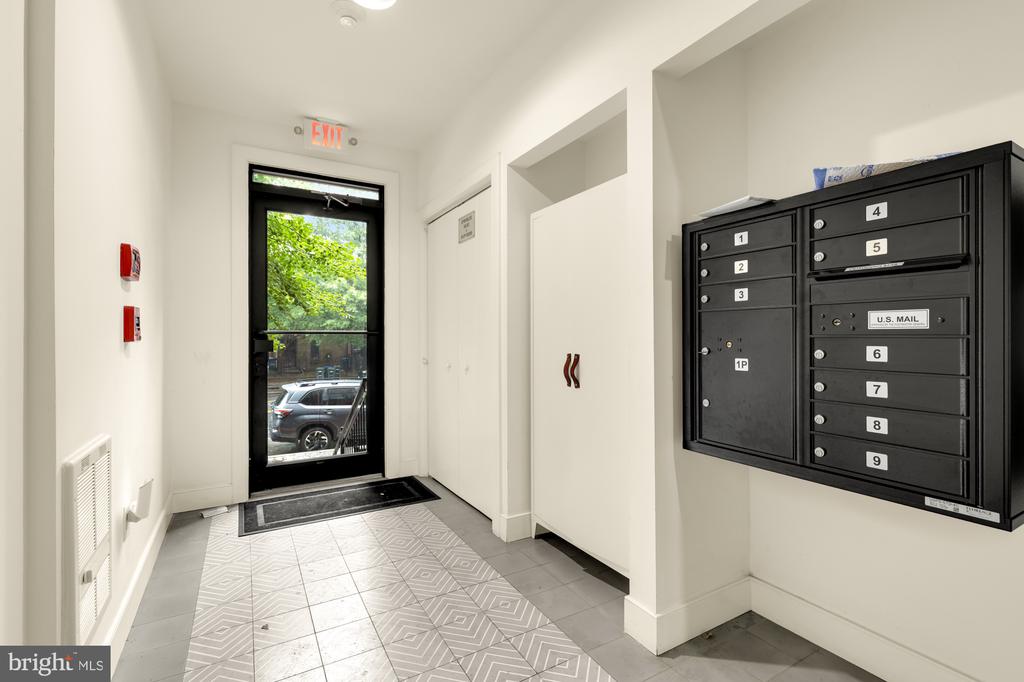 1313 11TH STREET NW Unit: 5