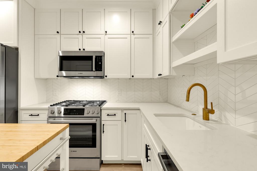 1313 11TH STREET NW Unit: 5