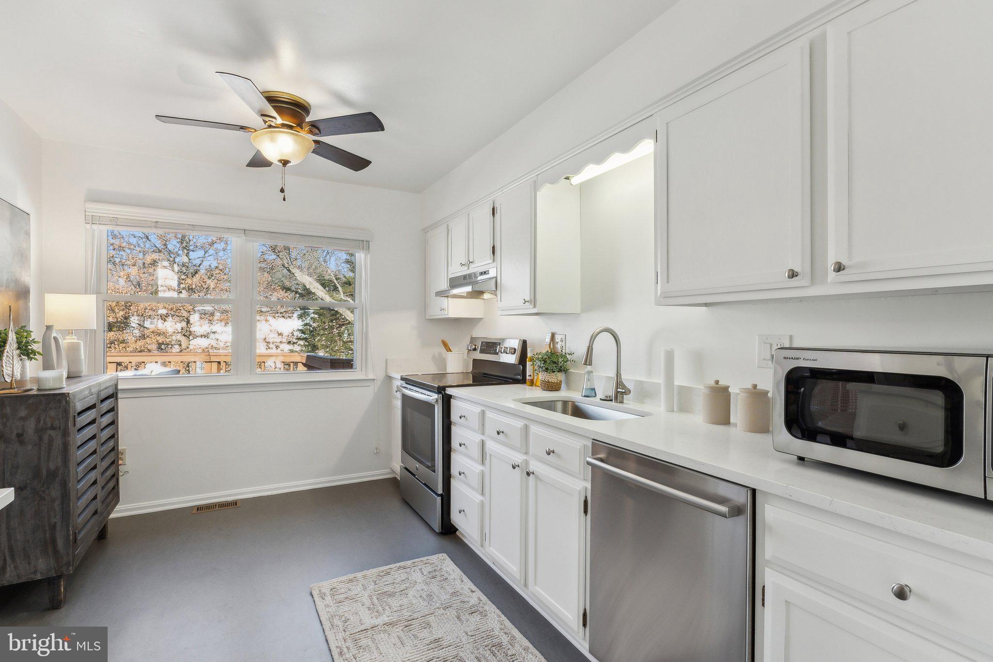 8040 Camerado Ct
